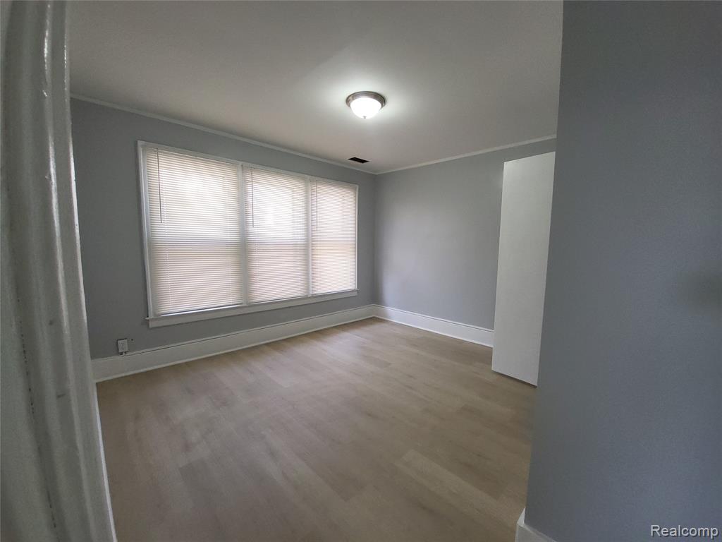 2463 Taylor Street - Photo 2