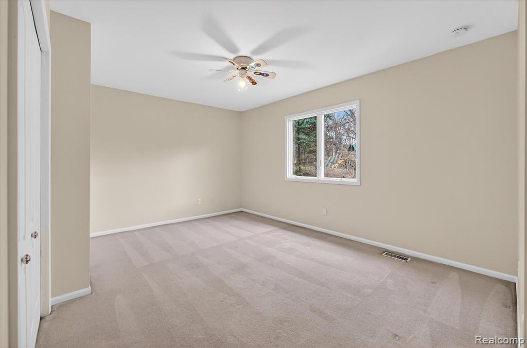 10384 Overhill Drive, Brighton, MI 48114 — Photo 28