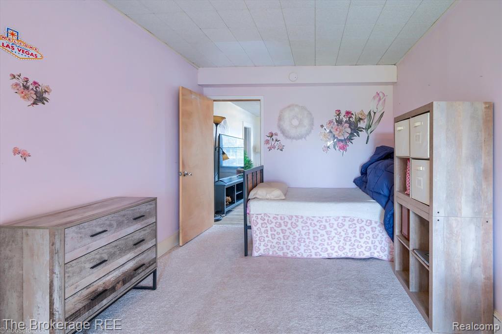 203 Sawyer Street, Grand Blanc, MI 48439 — Photo 24