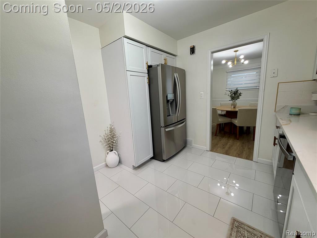 7001 Mayburn Street, Dearborn Heights, MI 48127 — Photo 7