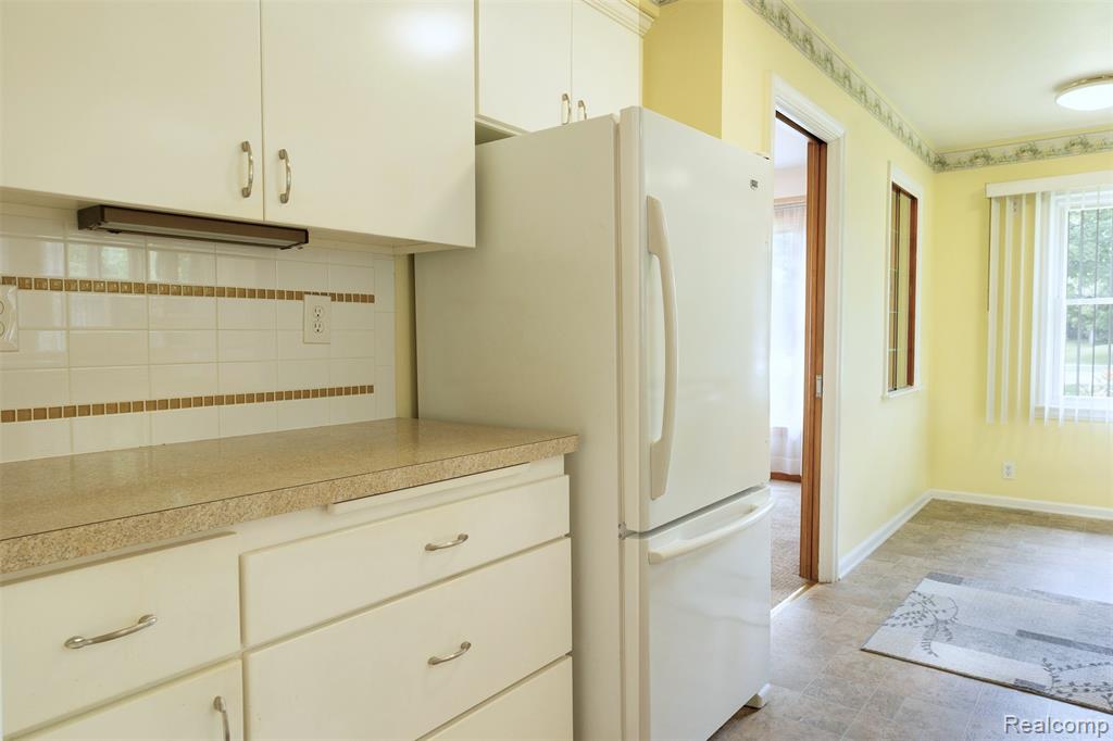215 White Street, Imlay City, MI 48444 — Photo 9