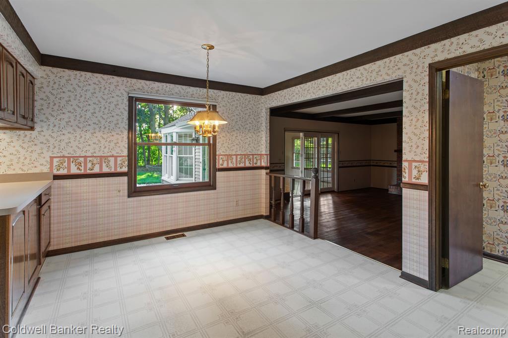 16235 WINCHESTER Drive, Northville, MI 48168 — Photo 22