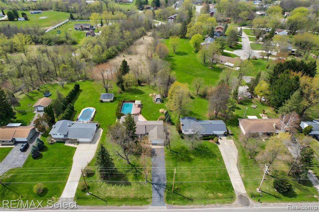 6324 Calkins Road, Flint, MI 48532 — Photo 12