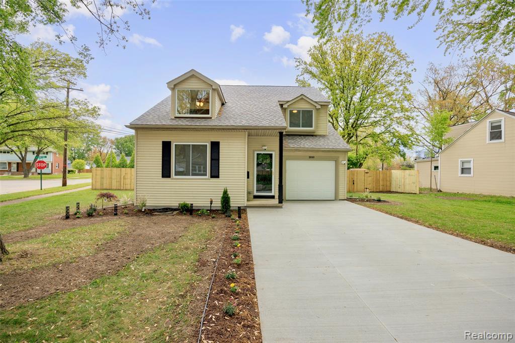 20505 Ridgemont Road, Harper Woods, MI 48225 — Photo 37