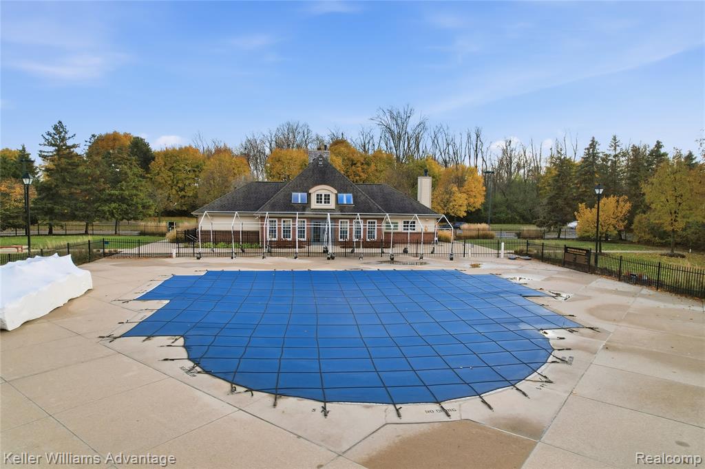39469 Edgewater Drive, Northville, MI 48168 — Photo 47