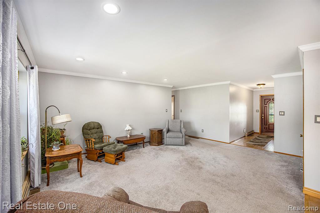 598 Tennessee Avenue, Marysville, MI 48040 — Photo 9