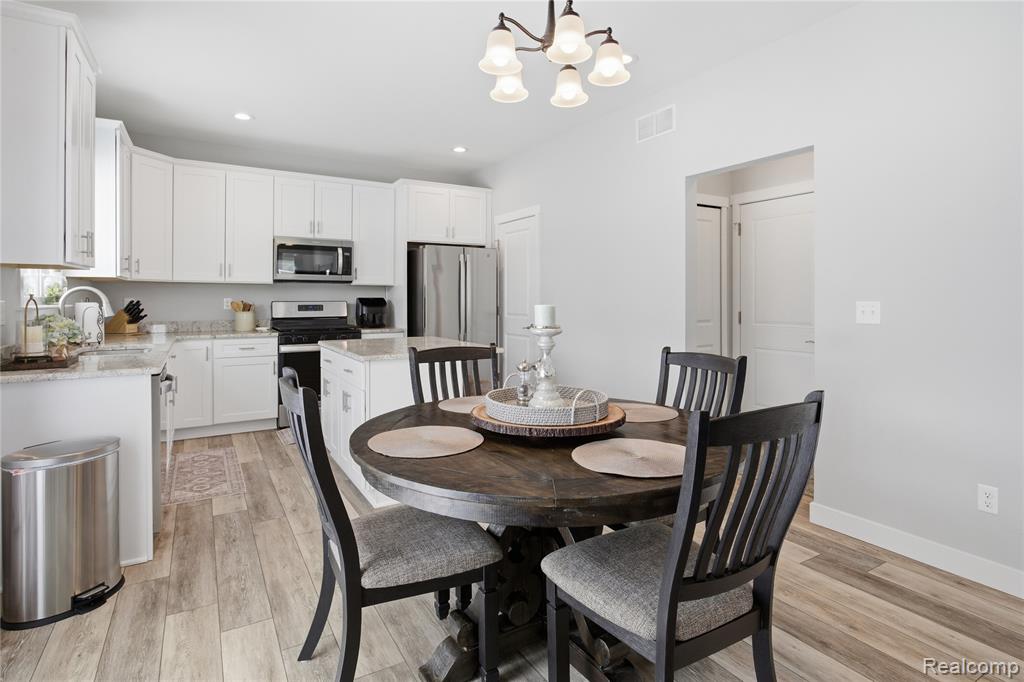 6275 Summerbrooke Circle, Fowlerville, MI 48836 — Photo 9