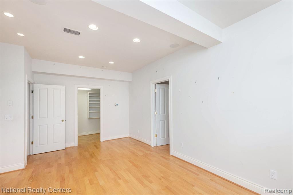 6370 ORION Road, Rochester Hills, MI 48306 — Photo 32