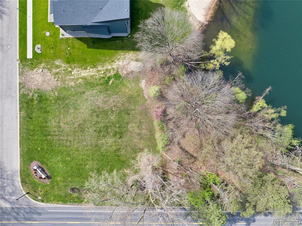 2745 Maritime Drive, Lansing, MI 48911 — Photo 21
