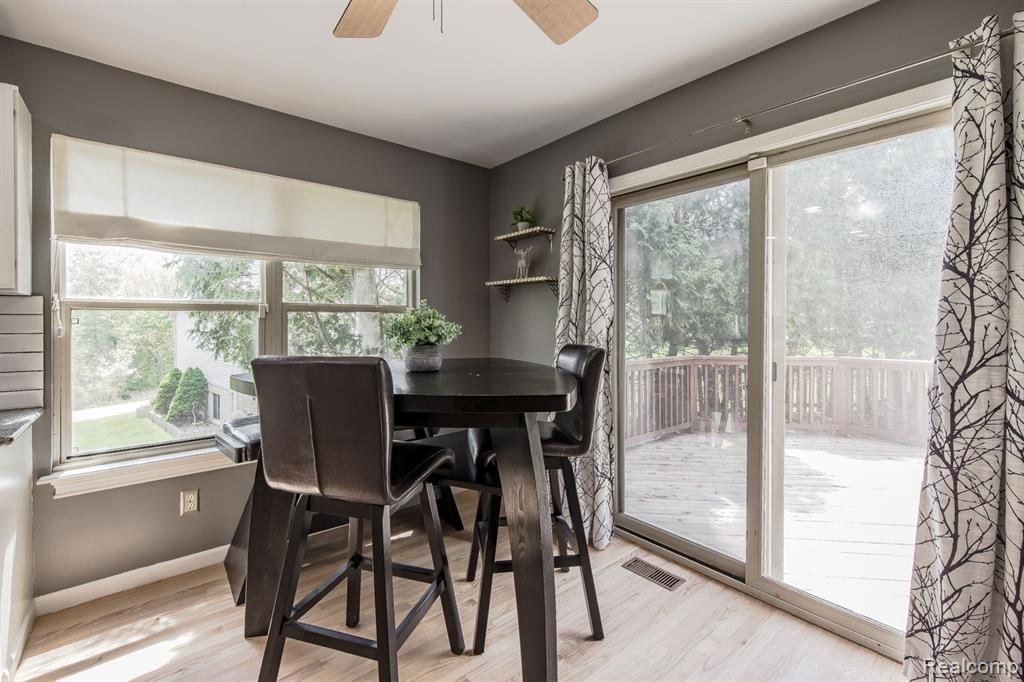 880 Frank Road, Lake Orion, MI 48362 — Photo 17