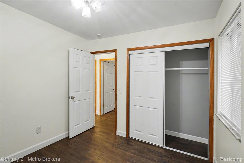 3509 Ridgecliffe Drive, Flint, MI 48532 — Photo 12