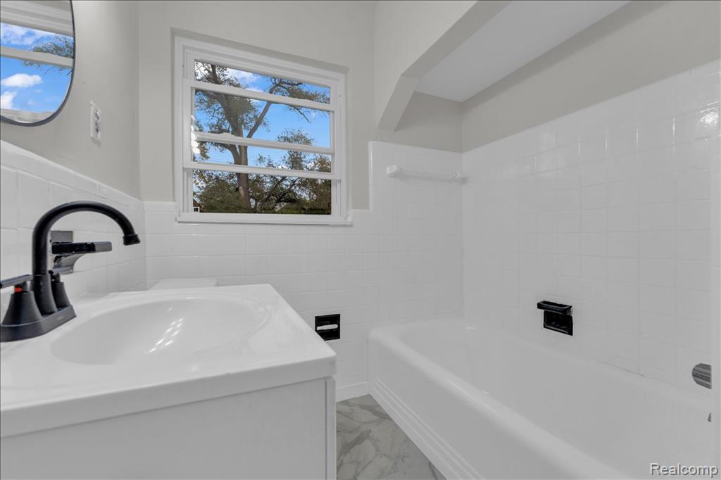 17208 Kentucky Street, Detroit, MI 48221 — Photo 35