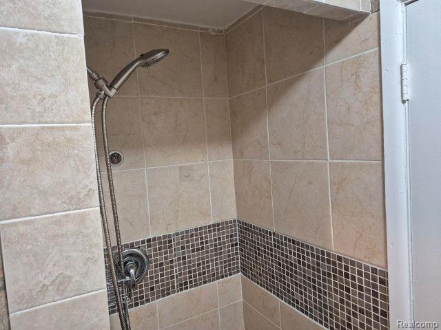 41740 Aspen Drive, Novi, MI — Photo 29