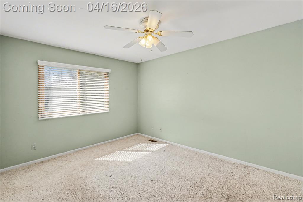 5238 Kristi Lane, Commerce Twp, MI 48382 — Photo 10