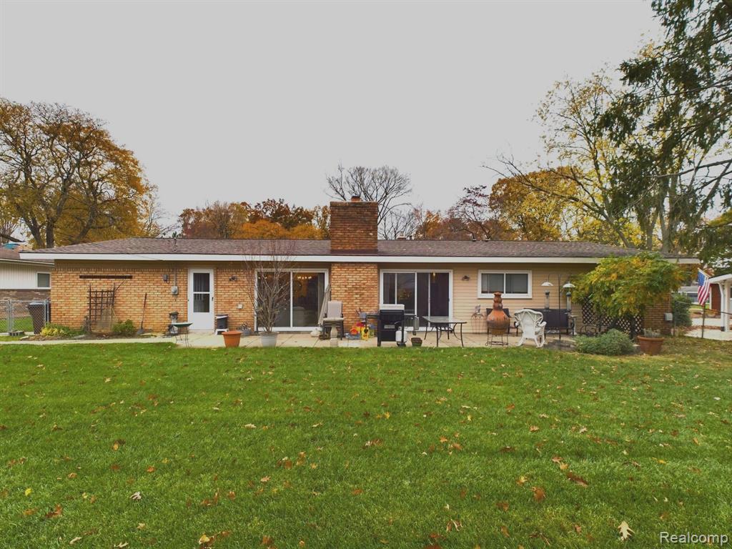 8968 DEVON Drive, Shelby Twp, MI 48317 — Photo 24