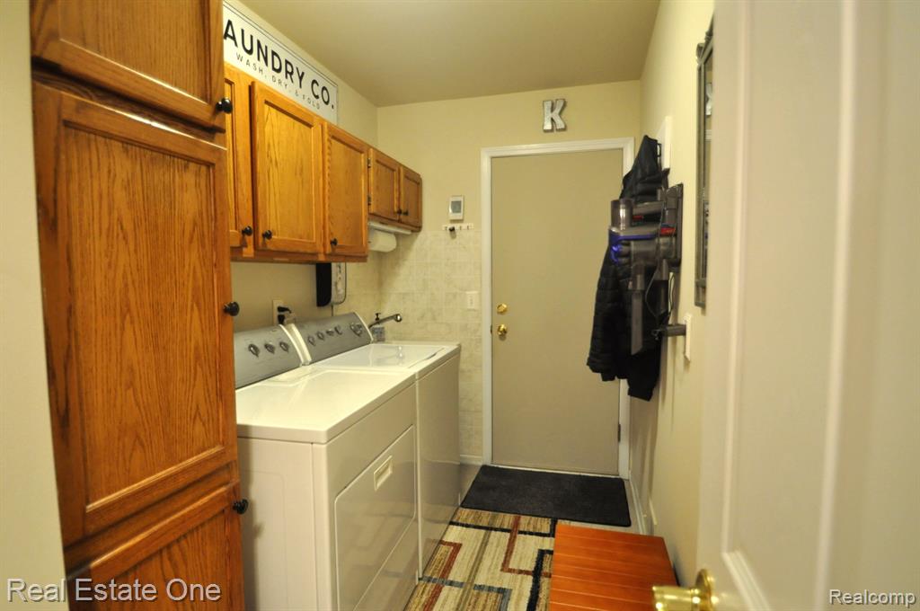 46654 SPRINGHILL Drive, Utica, MI 48317 — Photo 20