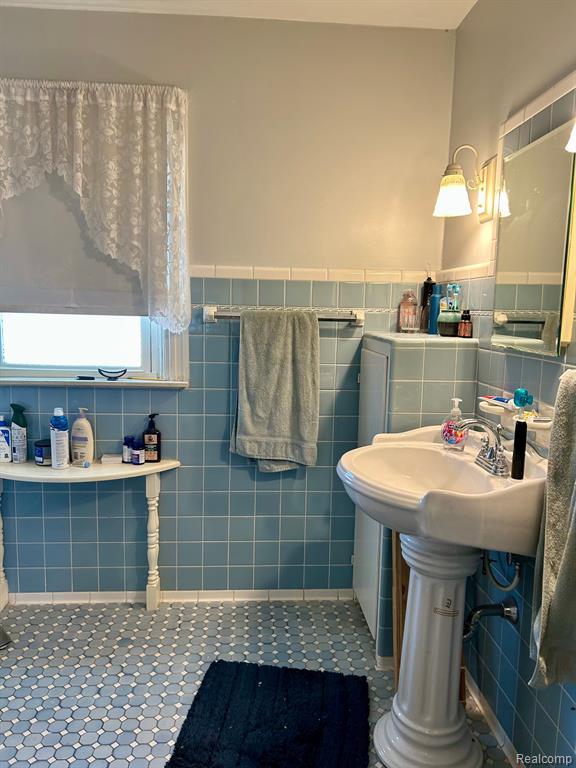 59 AHRENS Street, Mount Clemens, MI 48043 — Photo 15