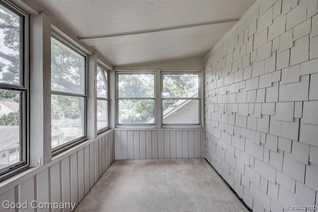 714 W HAZELHURST Street, Ferndale, MI 48220 — Photo 26