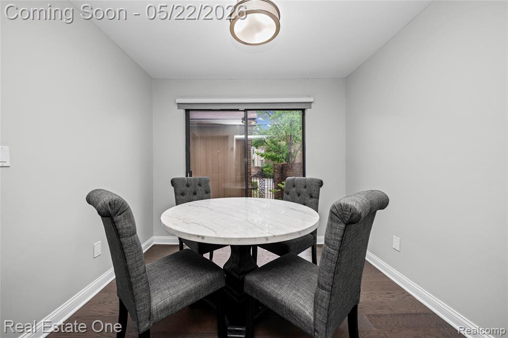 5345 Wright Way W, West Bloomfield, MI — Photo 29