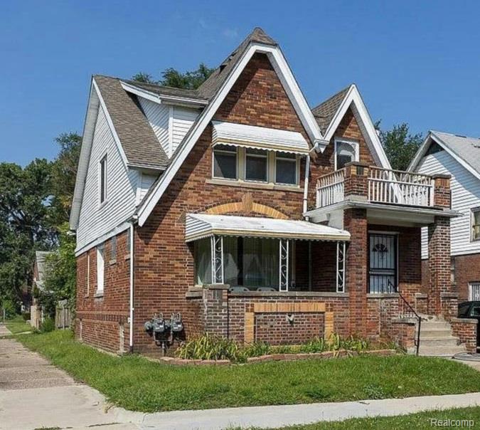15703 Pinehurst Street, Detroit, MI 48238