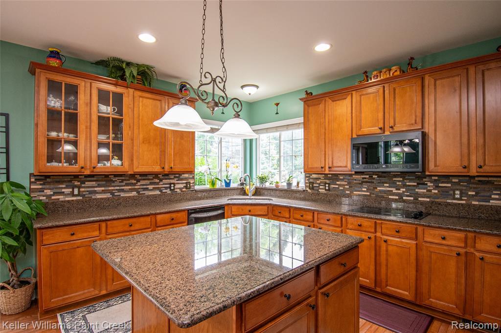 16550 Mulberry Way, Northville, MI 48168 — Photo 17