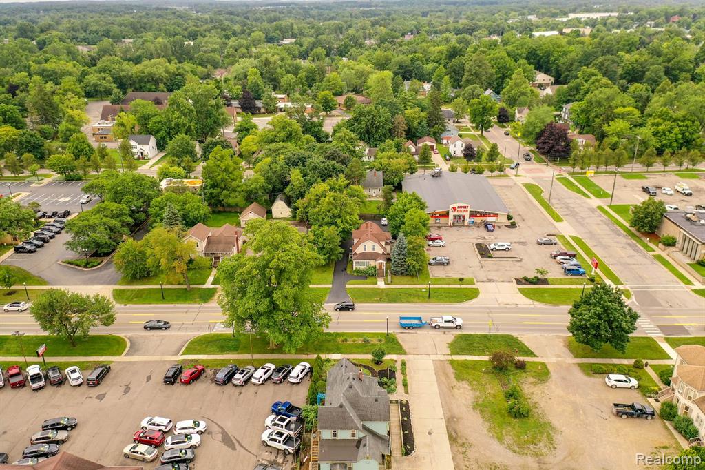 515 E GRAND RIVER Avenue, Howell, MI 48843 — Photo 9