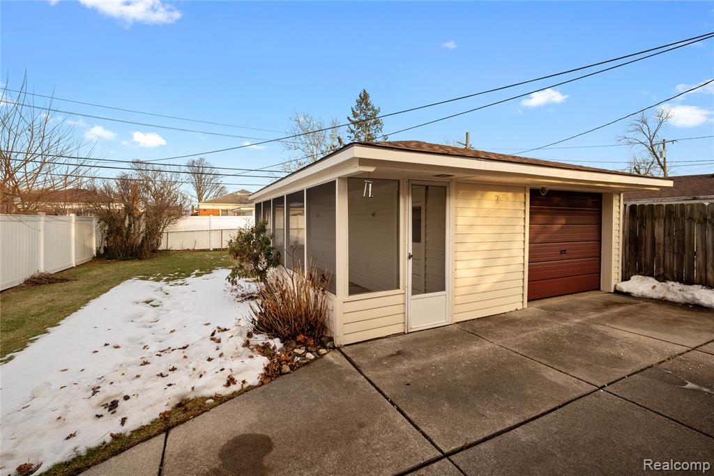 8711 Jackson Street, Taylor, MI 48180 — Photo 22