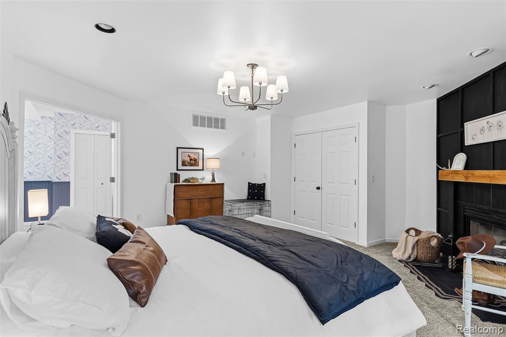 9641 Rolling Greens Drive, Pinckney, MI 48169 — Photo 28