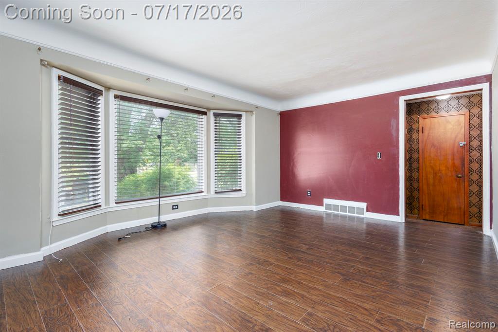 8360 FREDA Street, Detroit, MI 48204 — Photo 6