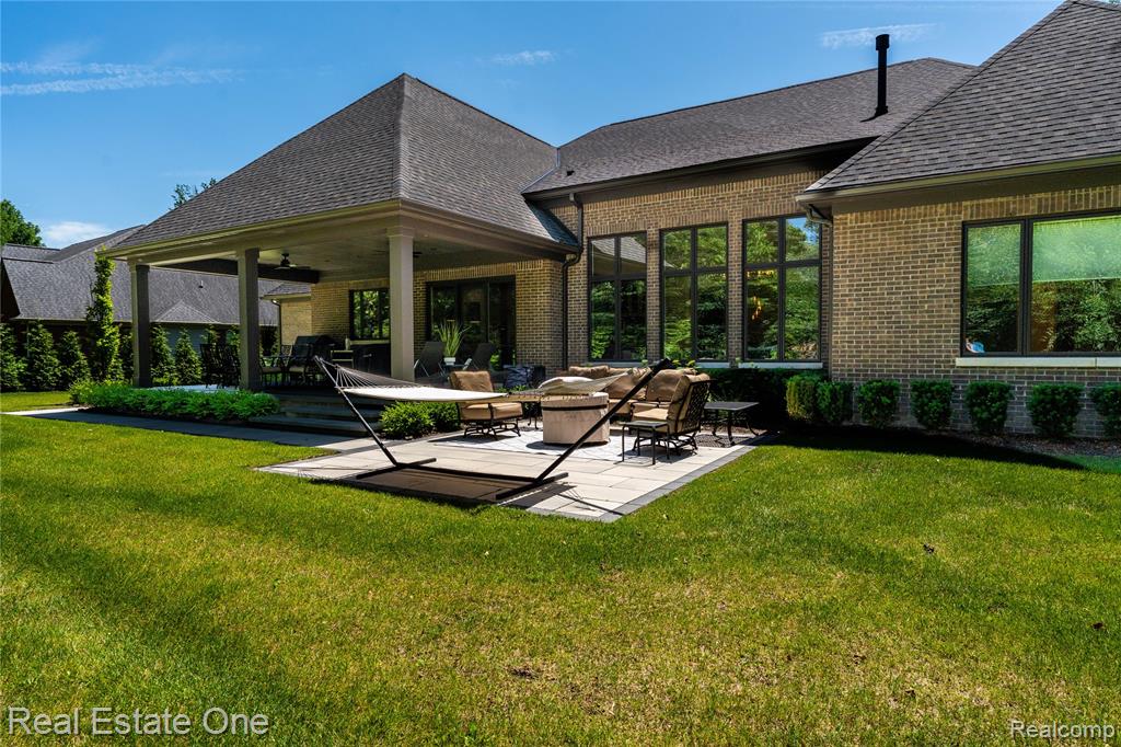 3370 Bloomcrest Drive, Bloomfield Hills, MI, 48304