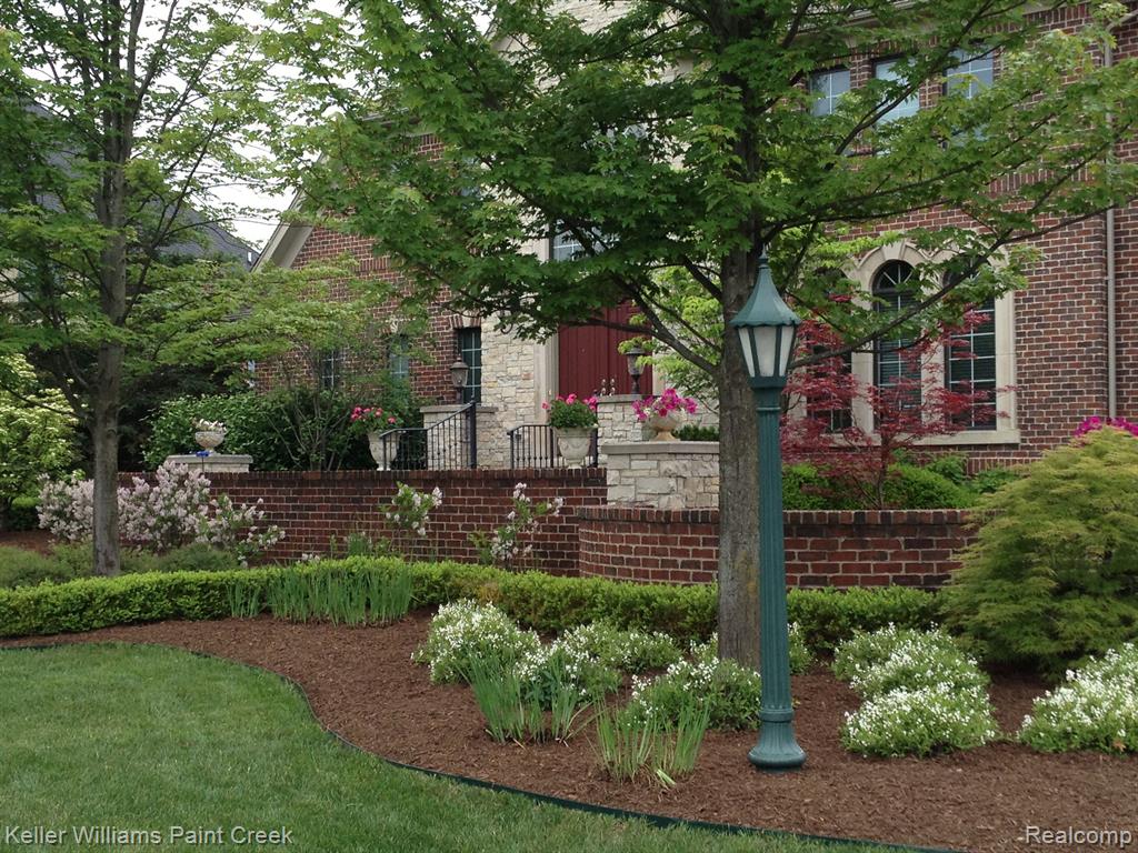 4956 Crestone Way, Rochester, MI 48306 — Photo 10