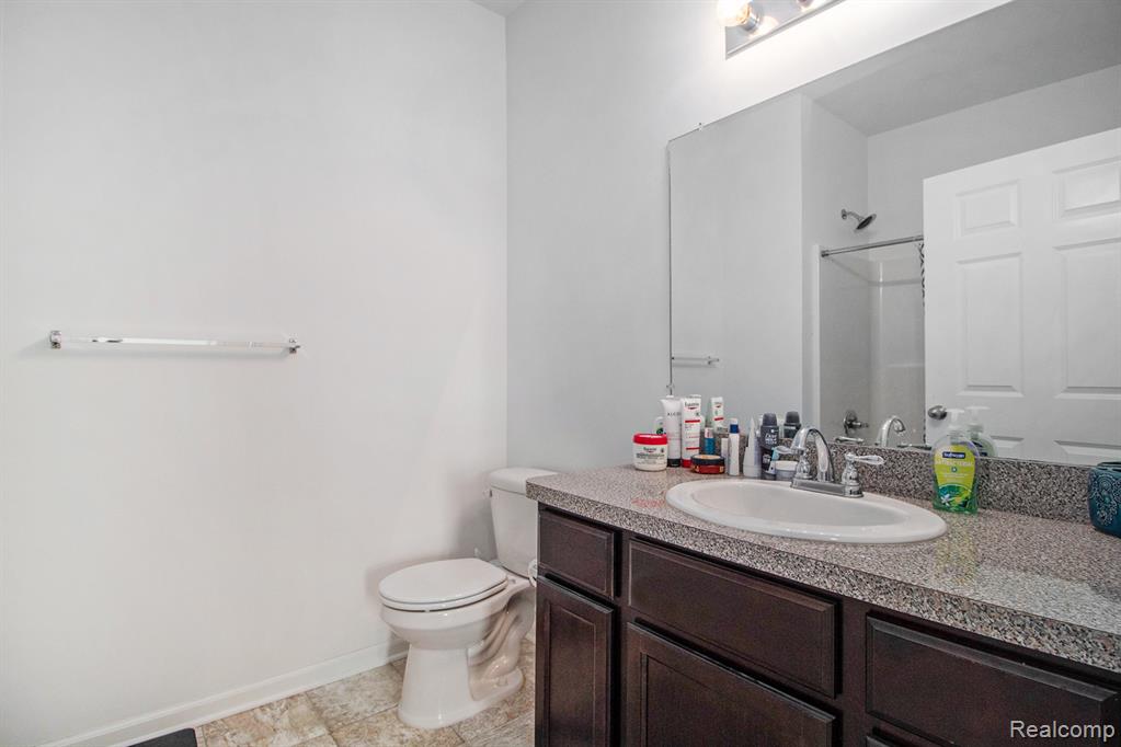1043 E SUMMERFIELD GLEN Circle, Ann Arbor, MI 48103 — Photo 13
