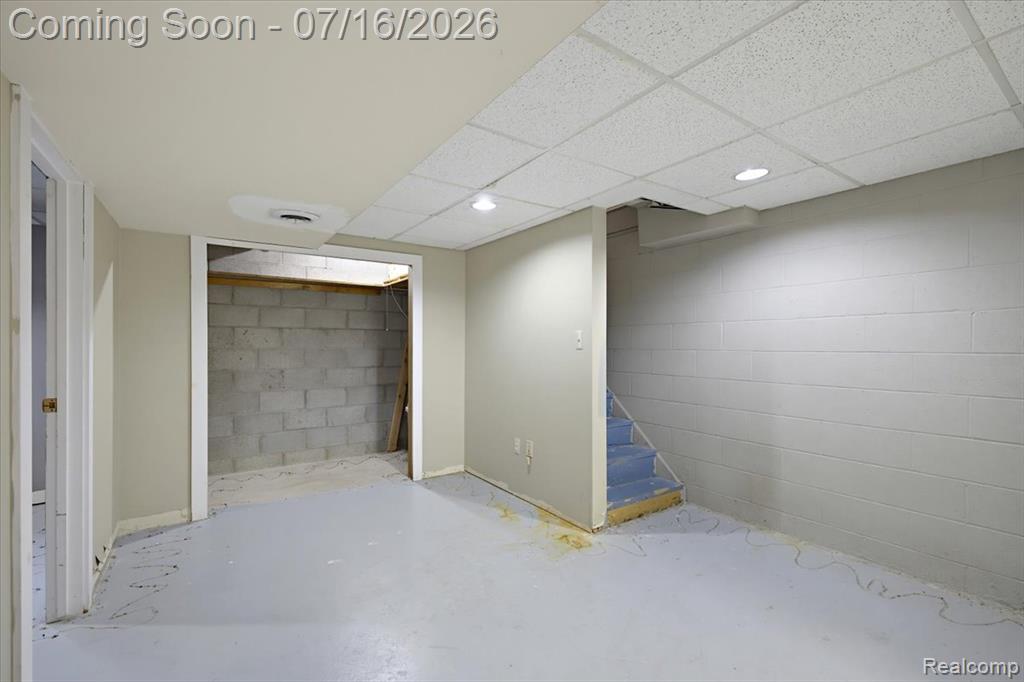 986 Gill Street, Oxford, MI 48371 — Photo 33