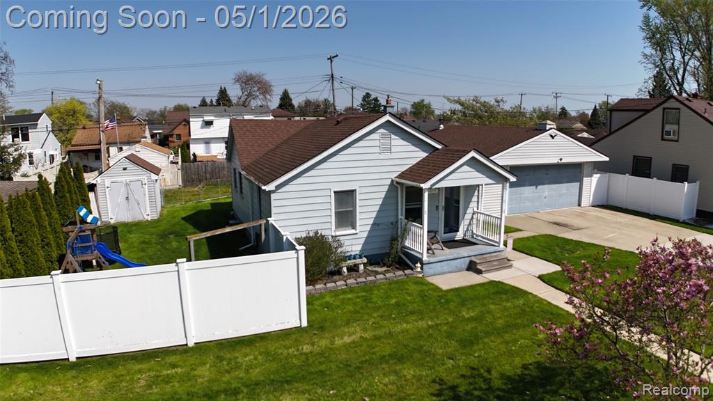 677 Lindbergh Street, Wyandotte, MI 48192 — Photo 4