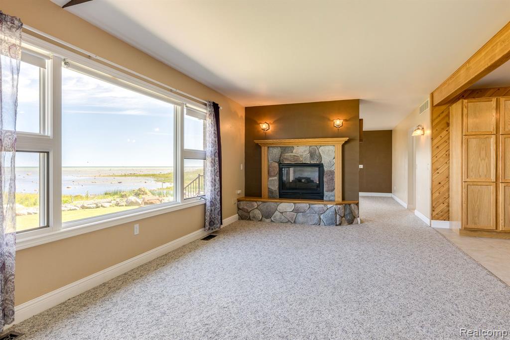 6455 LAKEVIEW Drive, MI — Photo 40