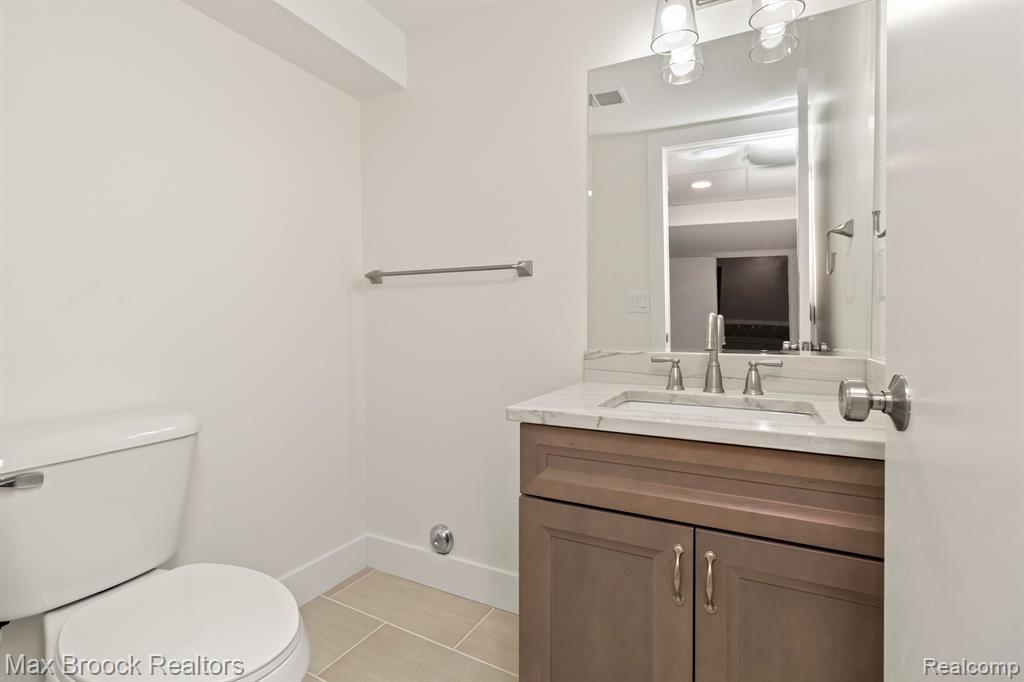 731 ARBOR COURT, Bloomfield Hills, MI 48304 — Photo 55
