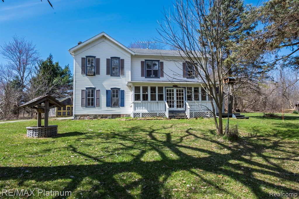 565 SLEAFORD Road, Howell, MI 48843 — Photo 2