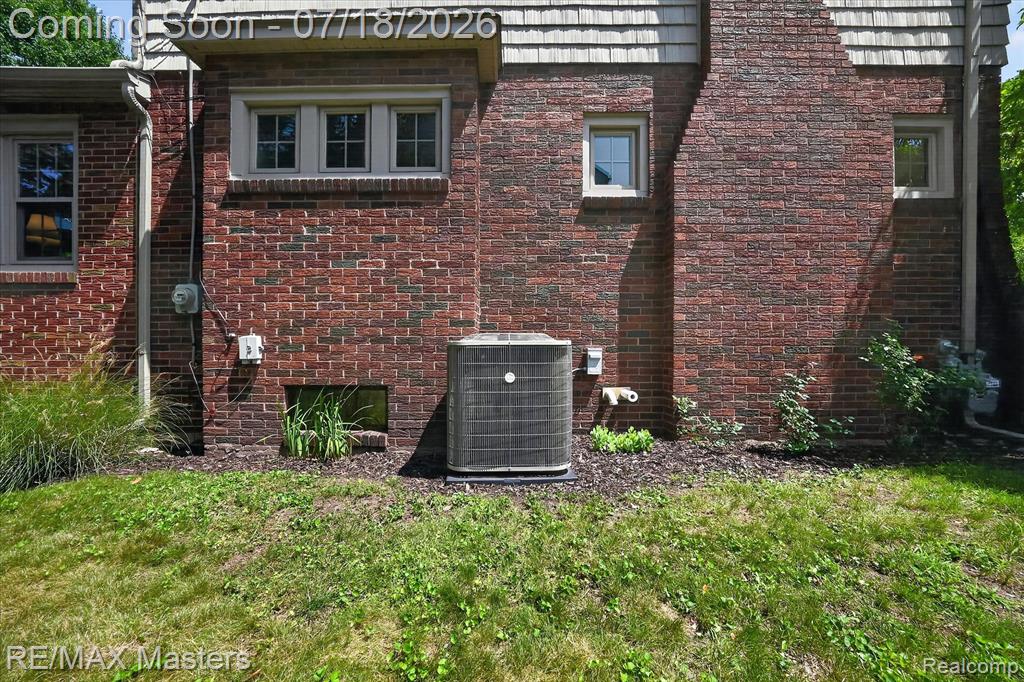 649 Borgess Avenue, Monroe, MI 48162 — Photo 29