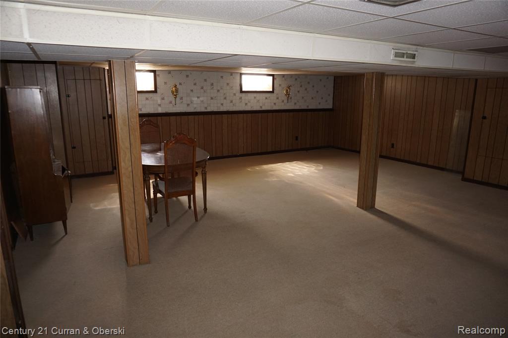 7518 Highview Street, Dearborn Heights, MI 48127 — Photo 23