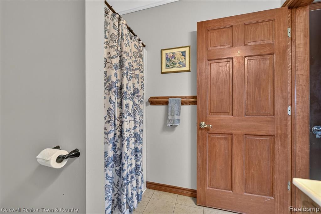8175 Farley Road, Pinckney, MI 48169 — Photo 35