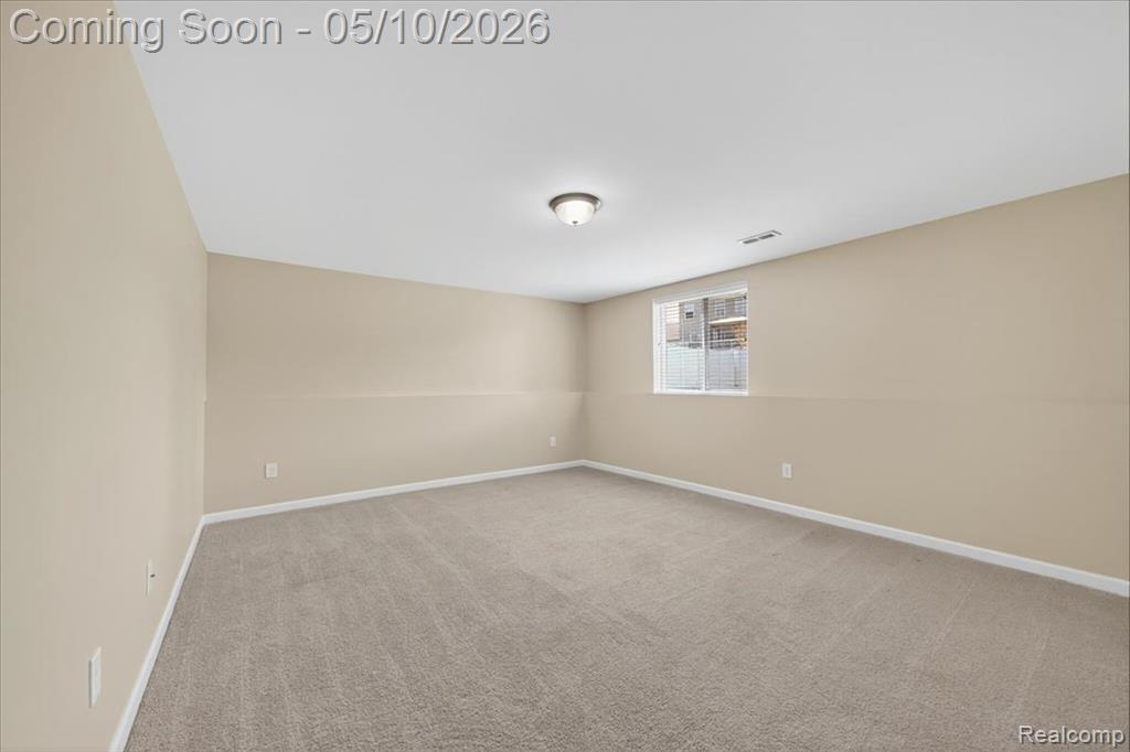 4366 Timber Line Lane, Grand Blanc, MI 48439 — Photo 23
