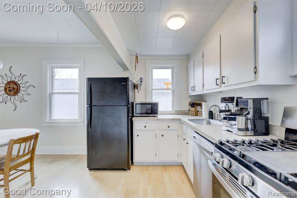 448 Wordsworth Street, Ferndale, MI 48220 — Photo 14
