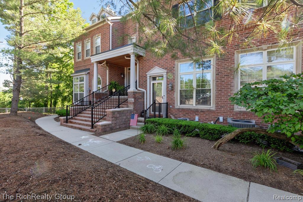 667 River Park Village Boulevard, Northville, MI 48167 — Photo 2