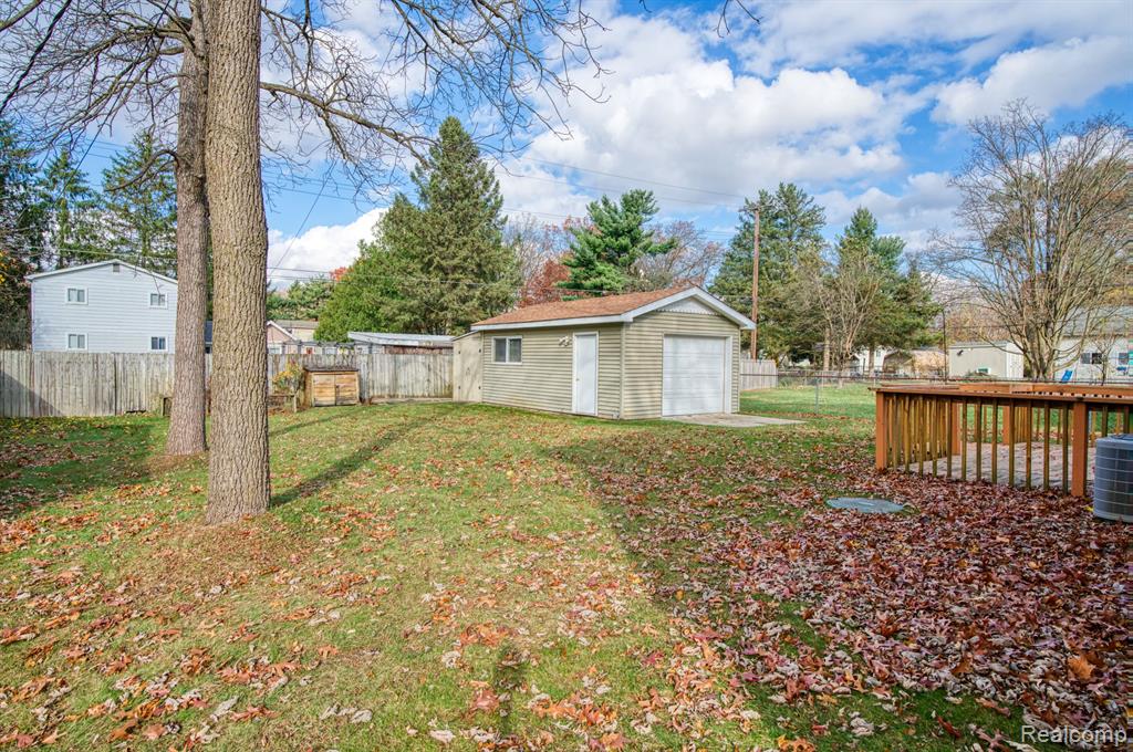 985 TIERNEY, Highland, MI 48356 — Photo 20