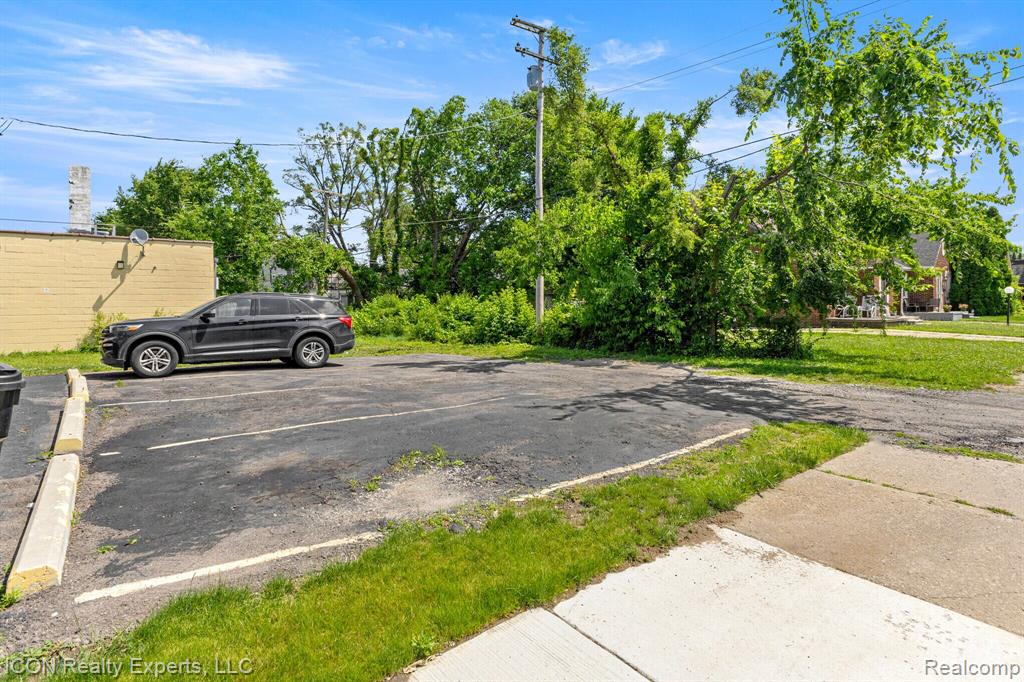 13000 Hayes St, Detroit, MI 48205 — Photo 71