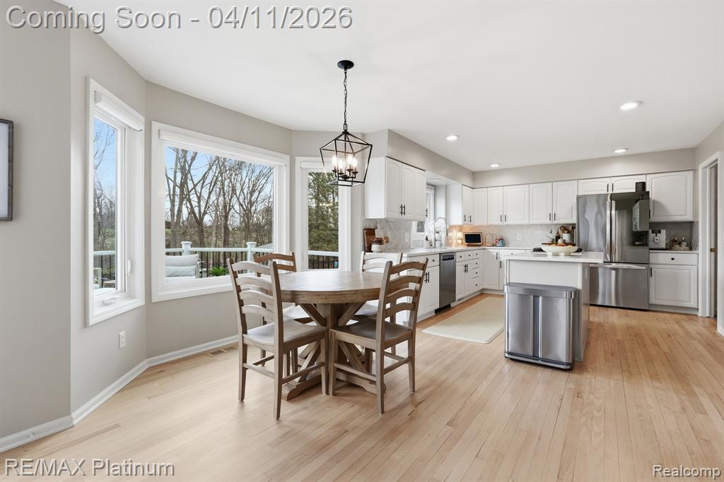 8757 Pebble Creek Drive, Pinckney, MI 48169 — Photo 12