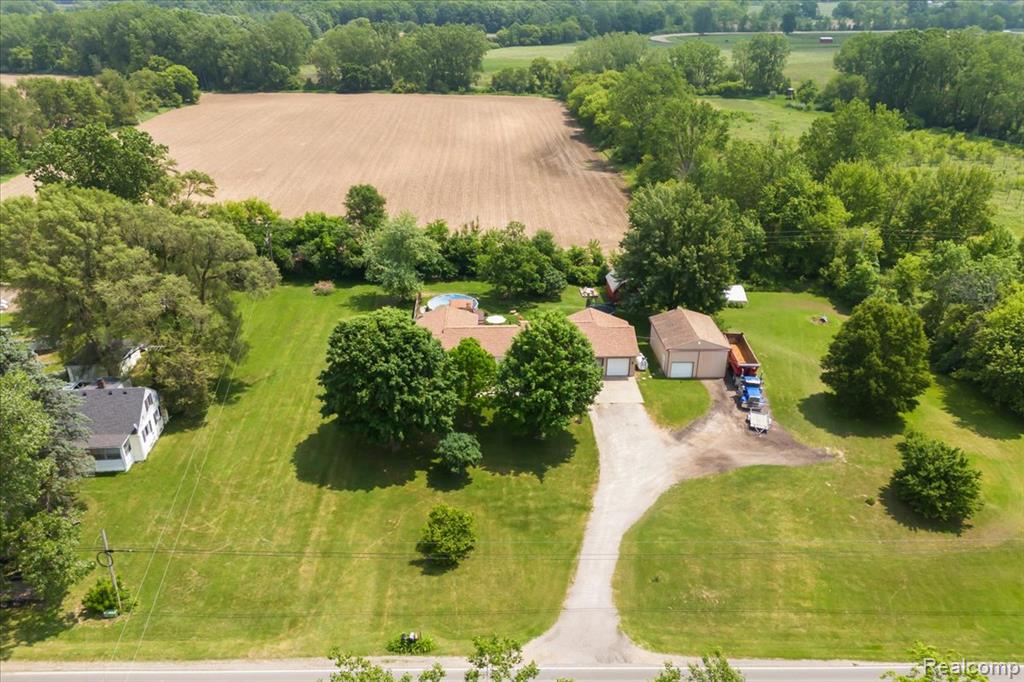 7569 S Durand Road, Durand, MI 48429 — Photo 3