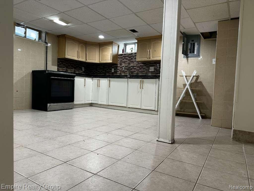 5245 Jonathon Street, Dearborn, MI 48126 — Photo 17