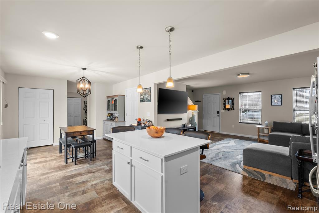 2273 Apple Tree Drive, Burton, MI 48519 — Photo 10
