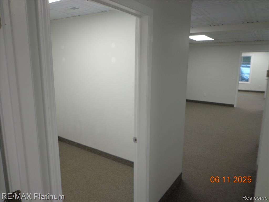 3554 Avon Street, Hartland, MI 48353 — Photo 9